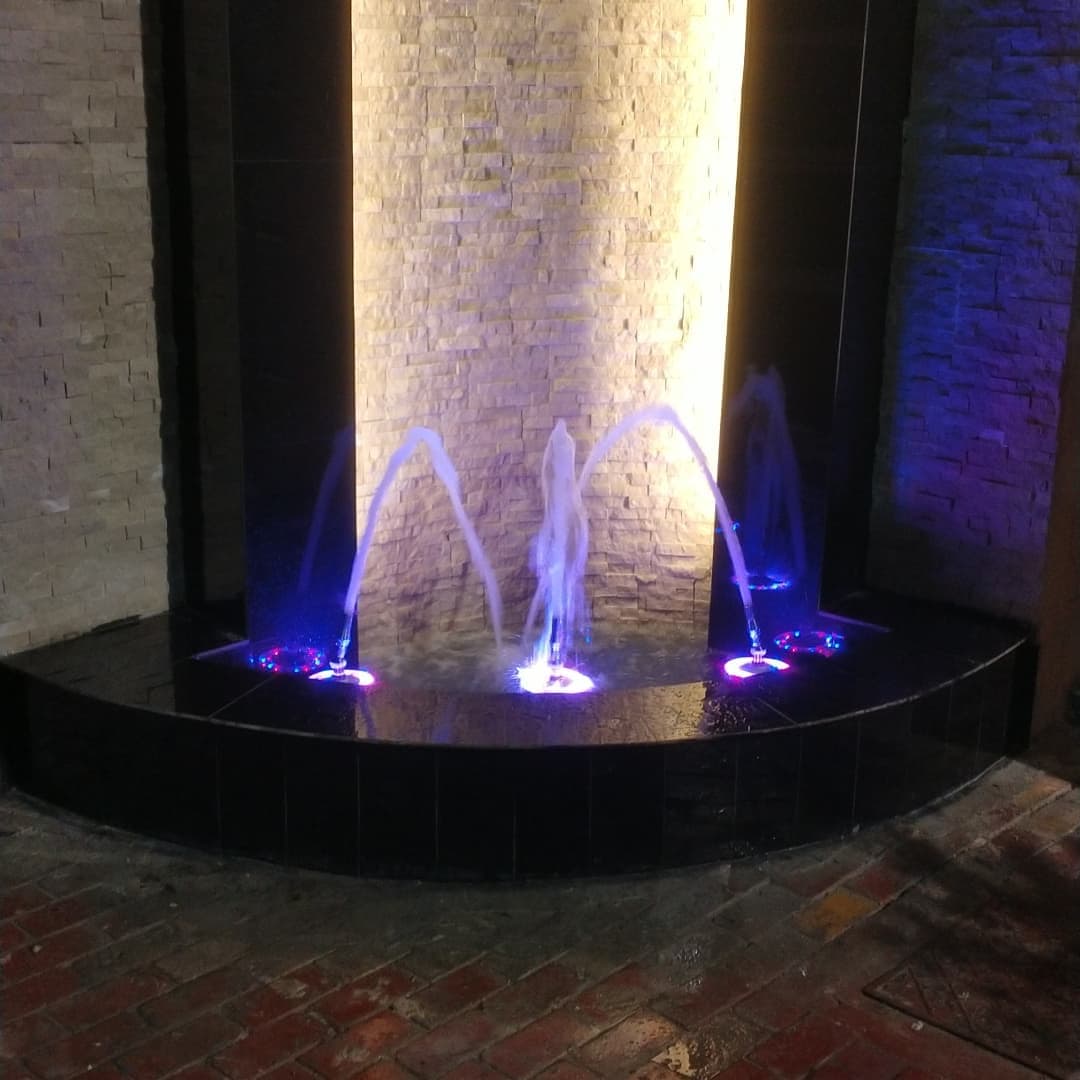 Fountain water feature by QFountains, view 5