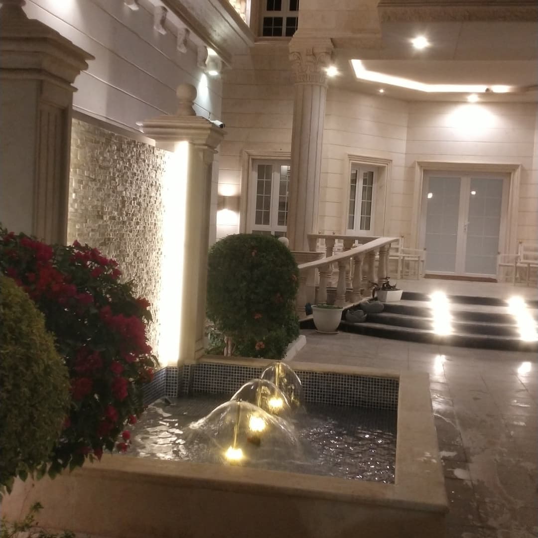 Fountain water feature by QFountains, view 3