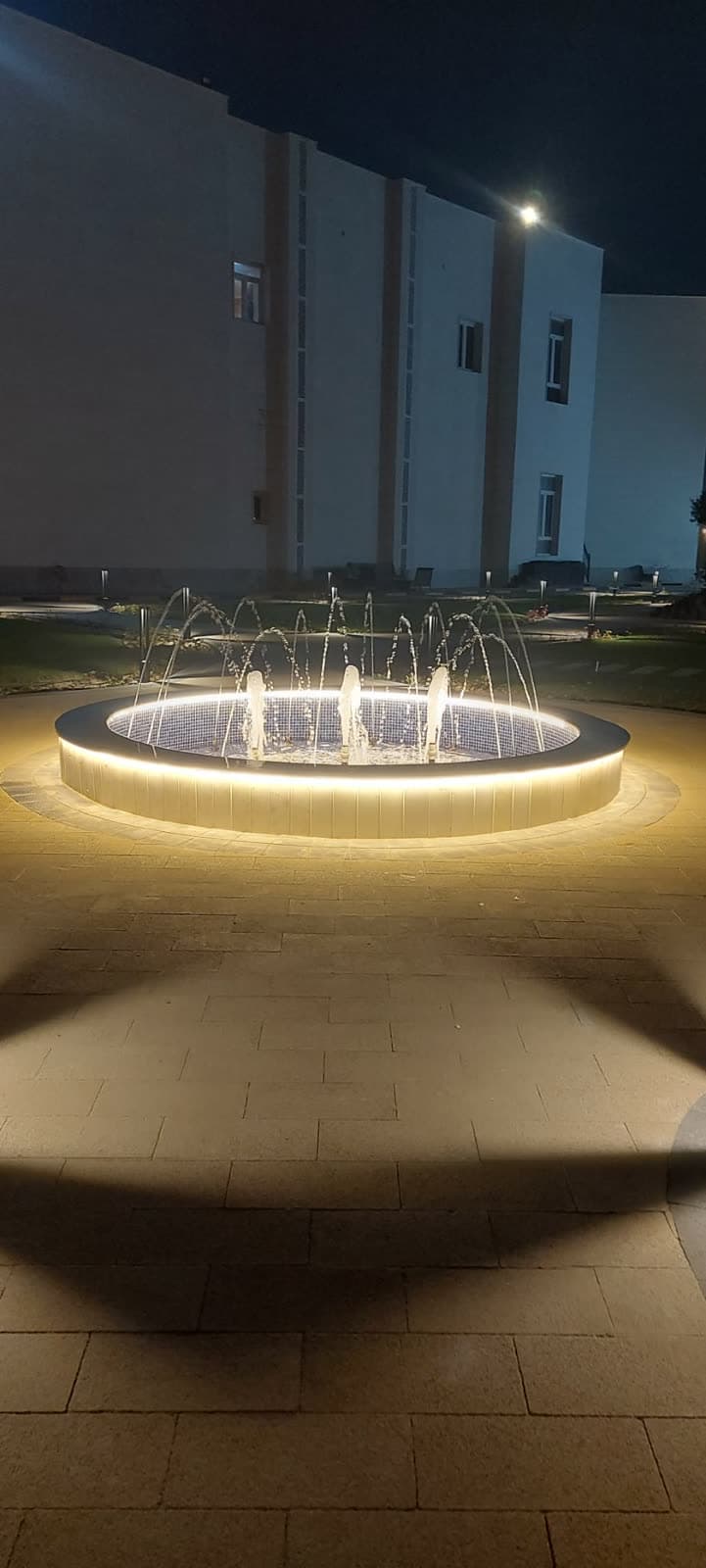 Fountain water feature by QFountains