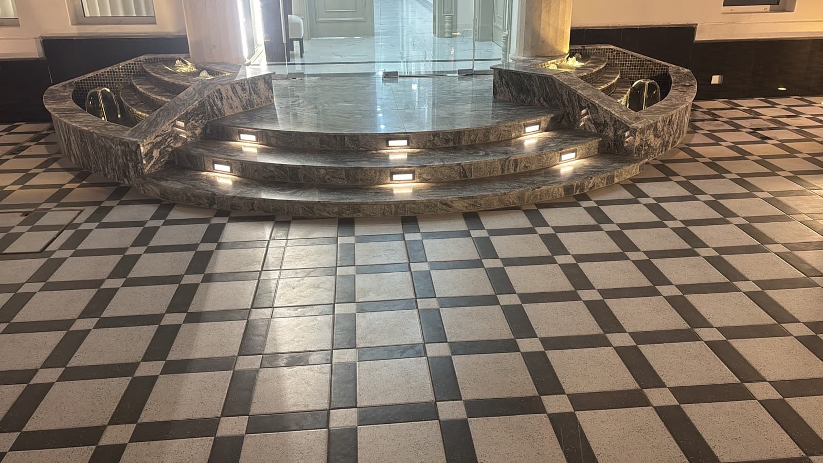 Fountain water feature by QFountains, view 4