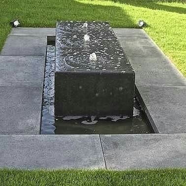 Landscape water feature by QFountains, view 2