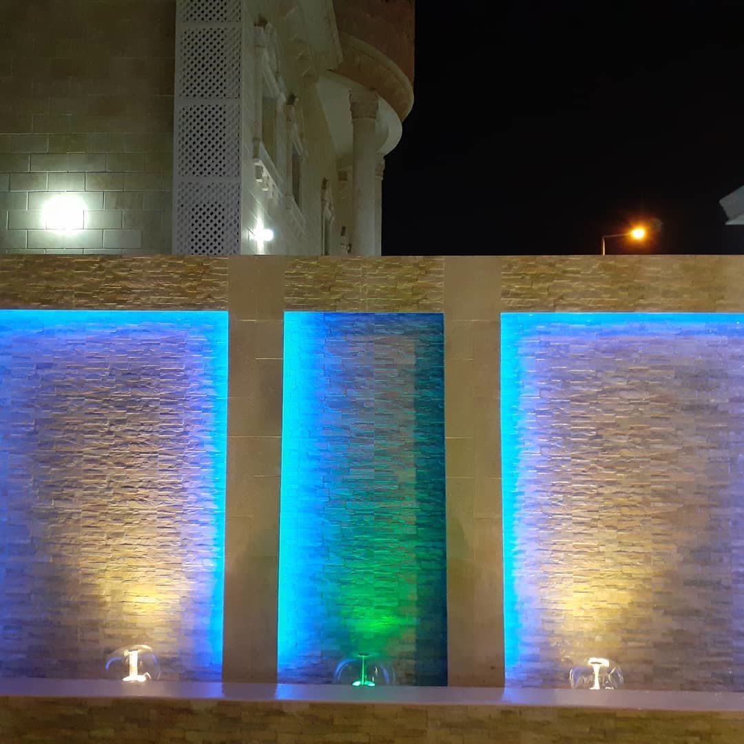 Waterfall water feature by QFountains, view 2