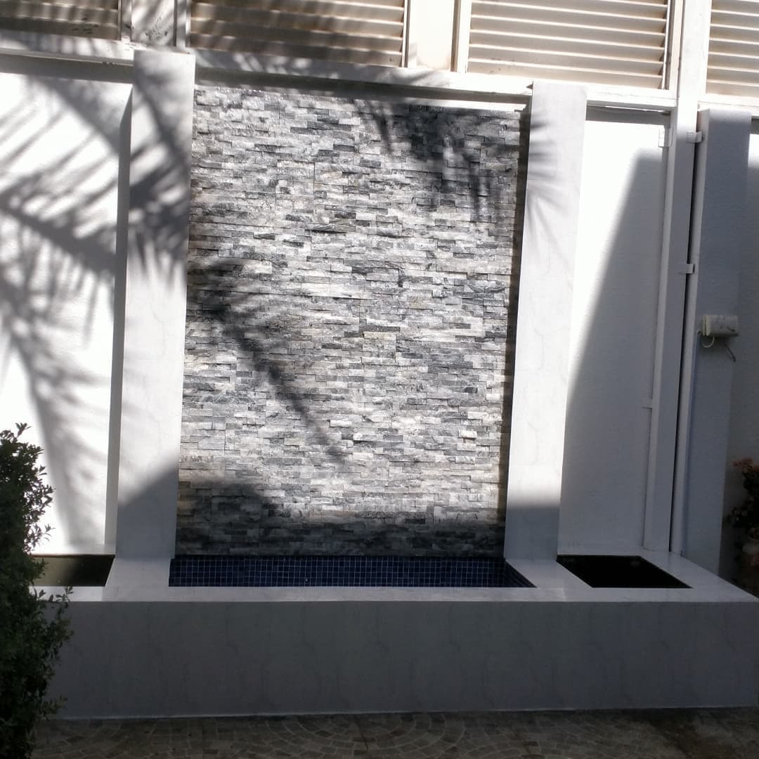 Waterfall water feature by QFountains, view 2