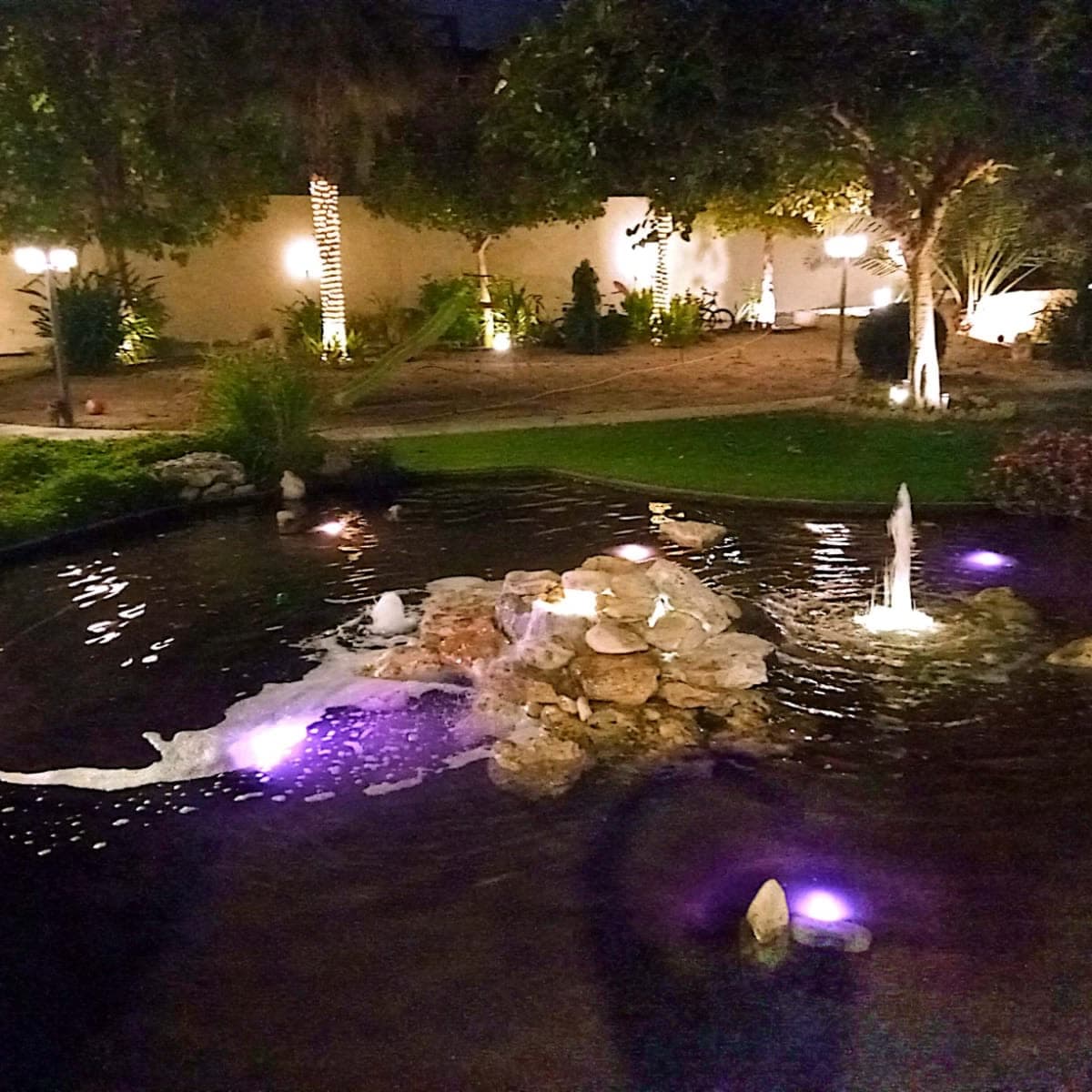 Waterfall water feature by QFountains, view 3